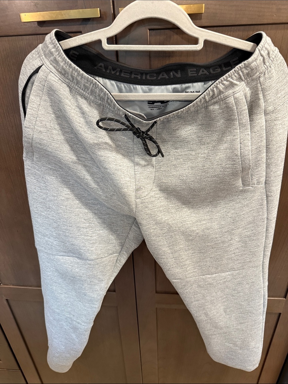 American Eagle Light Gray Men's Hoodie Sweatshirt